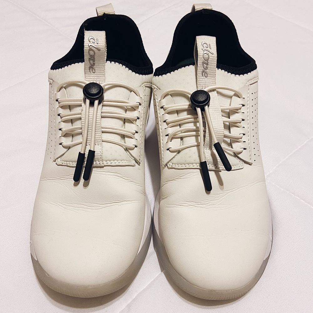 Clove shoes